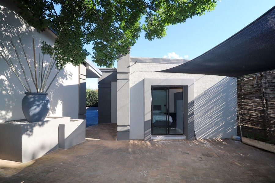 5 Bedroom Property for Sale in Irene Park North West